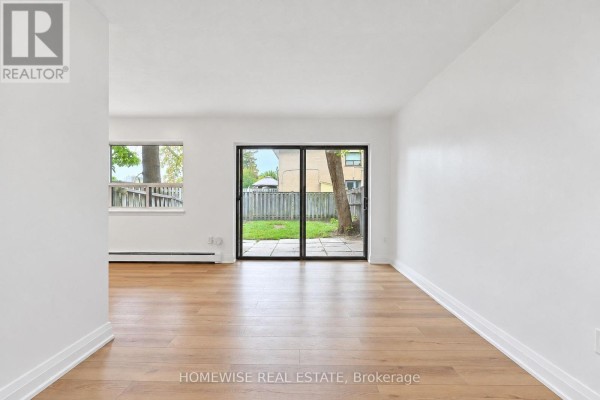 8 - 31 Sedgeley Drive, Toronto, ON M9R1Z5 Photo 4