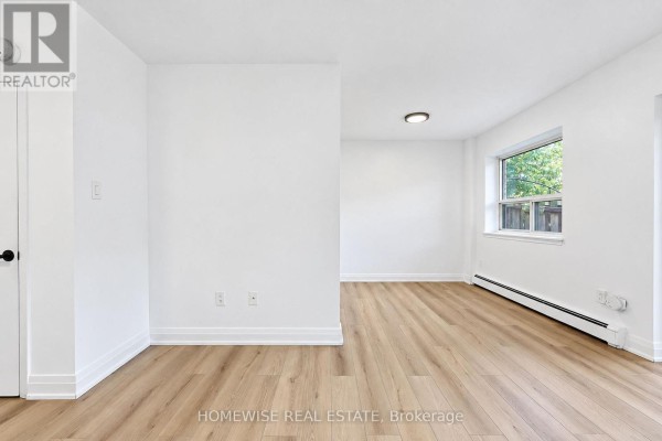8 - 31 Sedgeley Drive, Toronto, ON M9R1Z5 Photo 5