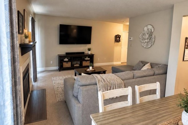 8 - 420 Fenerty Court, Ottawa, ON K2L3A9 Photo 4