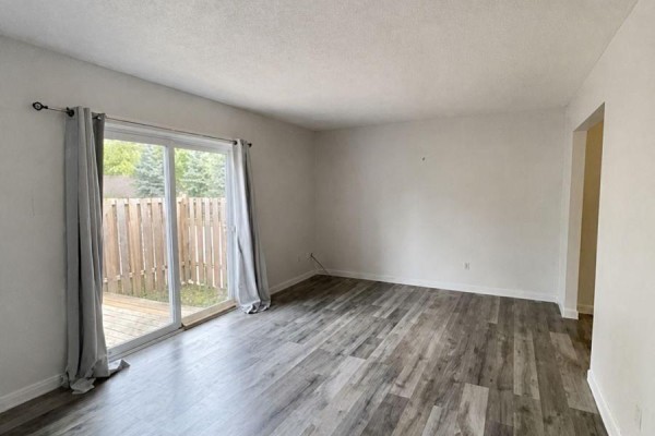 Kitchen - 8 - 470 Second Street, London East, ON N5V3X2 Photo 2