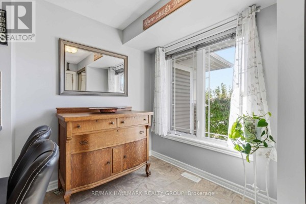 8 - 562 Lakeridge Drive, Ottawa, ON K4A0H4 Photo 5
