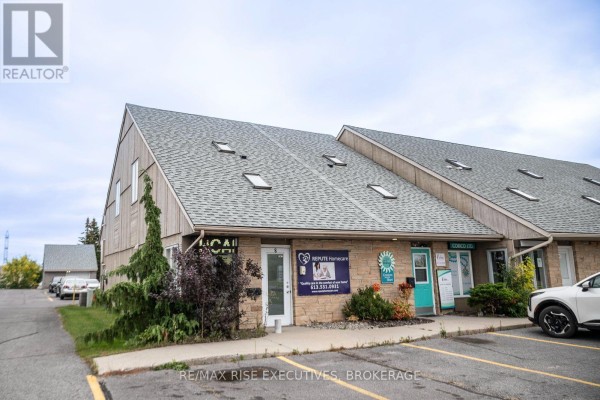 8 - 637 Norris Court, Kingston, ON, photo 2