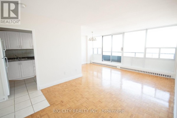Dining room - 8 - 70 Cambridge Avenue, Toronto, ON M4K2L5 Photo 2