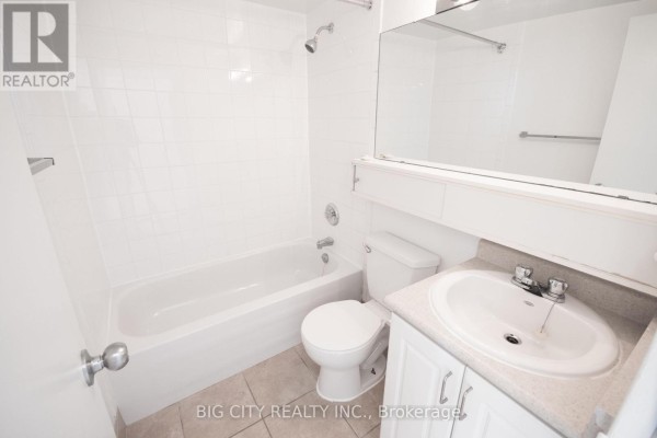 8 - 70 Cambridge Avenue, Toronto, ON M4K2L5 Photo 5