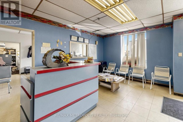 8 - 7195 Torbram Road, Mississauga, ON, photo 2