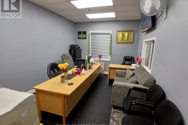 8 & 9 - 120 Midwest Road, Toronto, ON M1P3B2 Photo 3