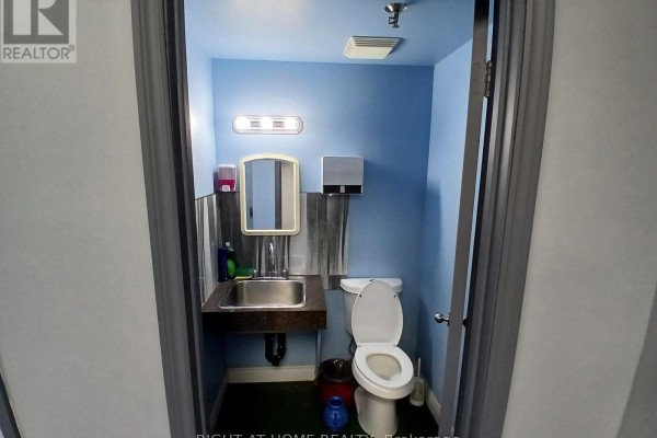 8 & 9 - 120 Midwest Road, Toronto, ON M1P3B2 Photo 4