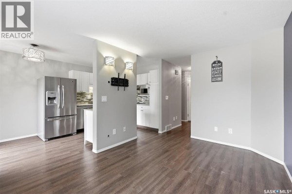 2pc Bathroom - 8 103 Berini Drive, Saskatoon, SK S7N4N2 Photo 4