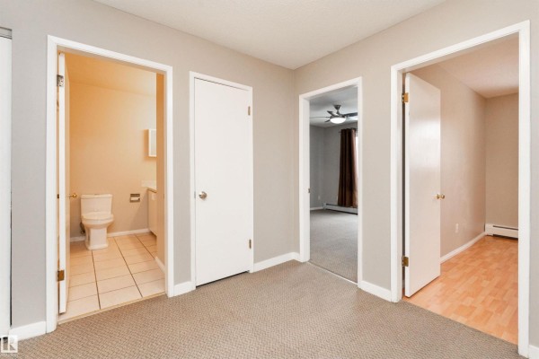 Primary Bedroom - #8 10616 123 St Nw, Edmonton, AB T5N1P2 Photo 4
