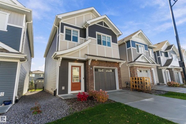 Residential for sale at #8 13119 209 St Nw, Edmonton, AB - MLS® gJQbB2