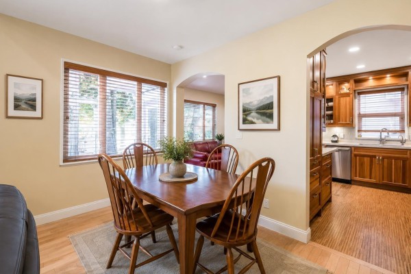 8 15055 20 Avenue, Surrey, BC V4A9Y2 Photo 3