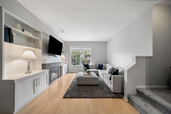 8 15152 62a Avenue, Surrey, BC V3S1V1 Photo 4