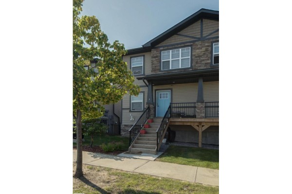 Kitchen - #8 1703 16 Av Nw Nw, Edmonton, AB T6T2C3 Photo 3