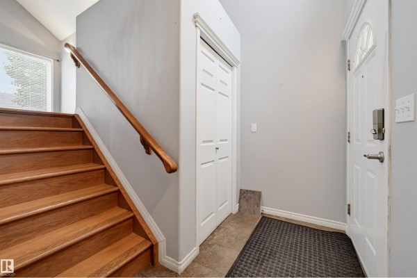 Primary Bedroom - #8 1920 Millwoods Rd E Nw, Edmonton, AB T6L7C7 Photo 5