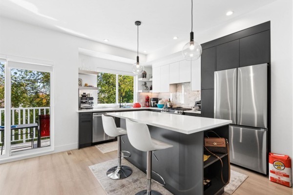 8 19330 Fairway Drive, Surrey, BC V3S0B7 Photo 5
