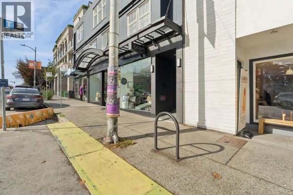 8 2023 W 4th Avenue, Vancouver, BC V6J1N3 Photo 2