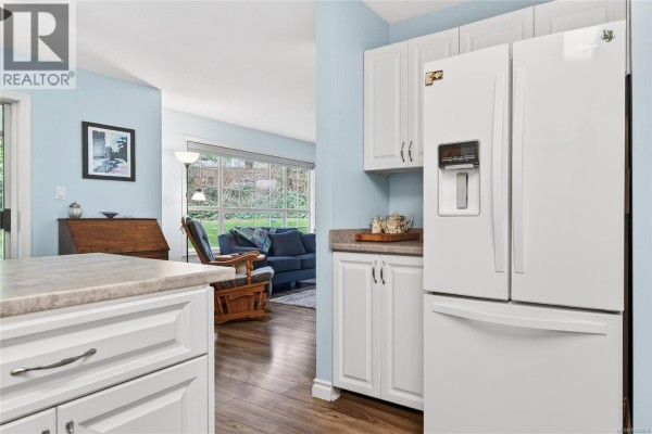 Sunroom - 8 2200 Manor Dr, Comox, BC V9M1C5 Photo 5
