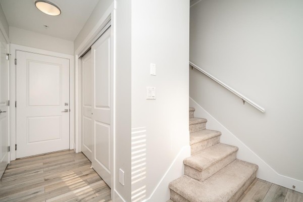 8 22128 48a Avenue, Langley, BC V3A0L6 Photo 4
