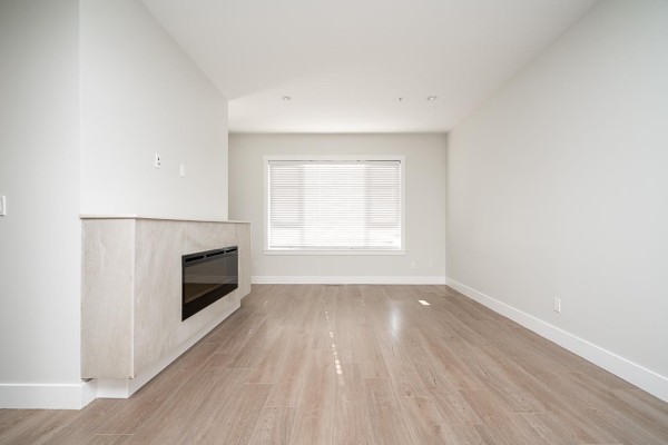 8 22128 48a Avenue, Langley, BC V3A0L6 Photo 5