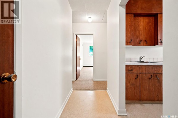 4pc Bathroom - 8 2620 5th Avenue N, Regina, SK S4R5E5 Photo 4