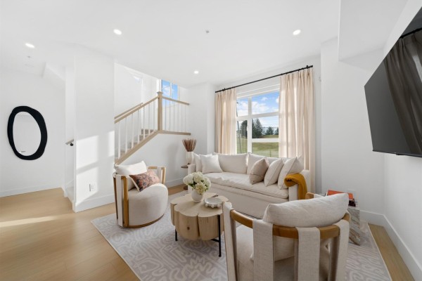 8 32929 Cherry Avenue, Mission, BC V2V2V1 Photo 5