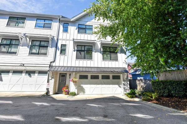8 3339 148 Street, Surrey, BC V4P0G6 Photo 2