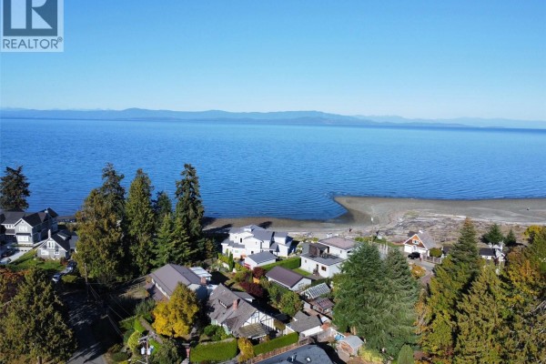 Ensuite - 8 3350 Island Hwy W, Qualicum Beach, BC V9K2S2 Photo 4