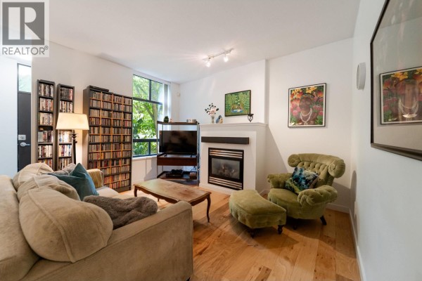 8 4333 Central Boulevard, Burnaby, BC V5H4W8 Photo 5