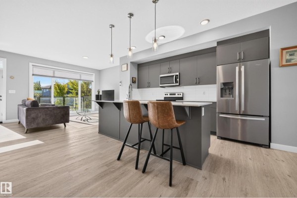 Kitchen - #8 50 Ebony Bv, Sherwood Park, AB T8H2X4 Photo 3