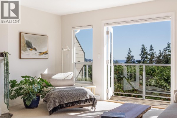 8 5768 Marine Way, Sechelt, BC V7Z0K4 Photo 3