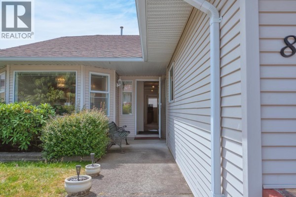 8 820 Kiwanis Way, Gibsons, BC V0N1V9 Photo 4