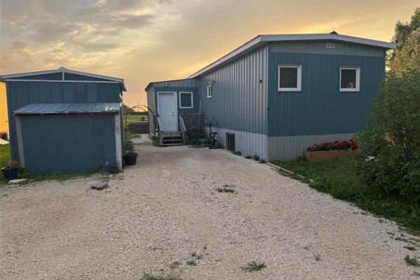 8 8a Kenbro Park Road, Beausejour, MB, photo 2