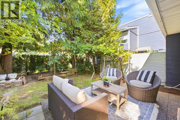 8 9151 Forest Grove Drive, Burnaby, BC V5A3Z5 Photo 5