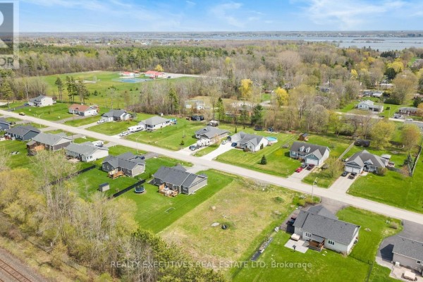 8 Albert Street, Edwardsburgh/cardinal, ON K0E1T1 Photo 4