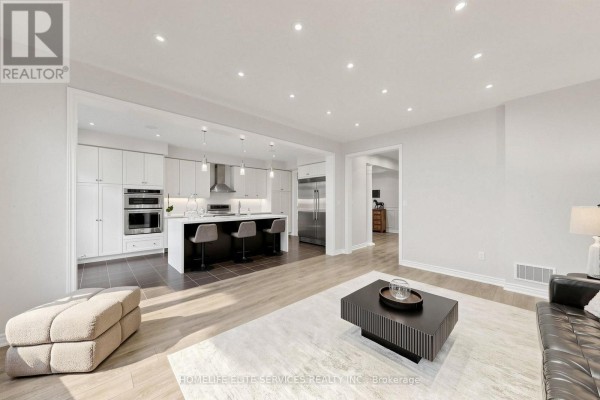 Kitchen - 8 Beckett Avenue, Markham, ON L6C0W5 Photo 4