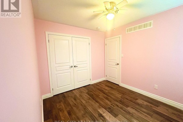 Bedroom - 8 Beechener Street, Georgina, ON L0E1R0 Photo 4