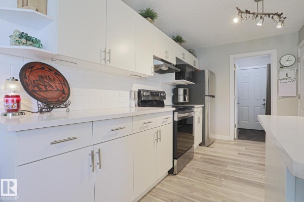 Bedroom 2 - 8 Belfry Fairway Cr, Stony Plain, AB T7Z2M8 Photo 5