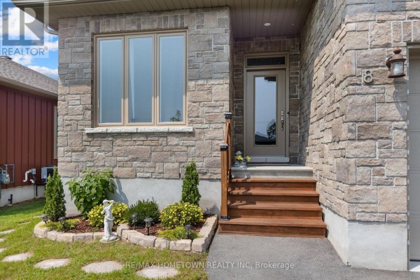 Kitchen - 8 Billings Avenue W, South Dundas, ON K0E1K0 Photo 4