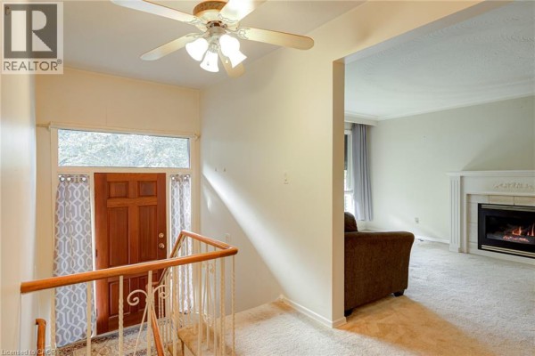 Living room - 8 Bonnylyn Drive, Kitchener, ON N2M1S6 Photo 5