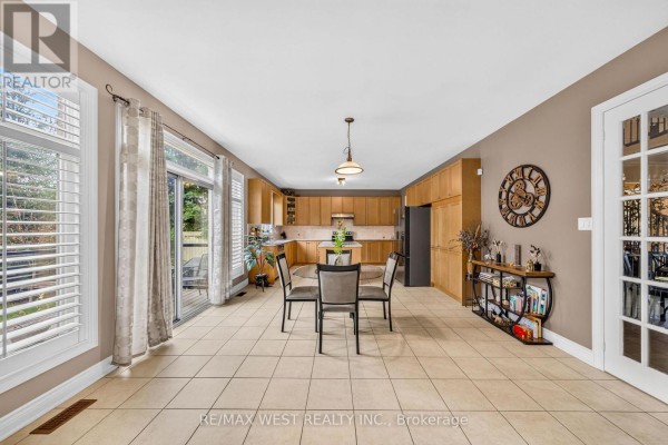Other - 8 Calvados Crescent, Brampton, ON L6P2Z1 Photo 5