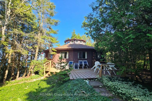 8 Carter Road, Northern Bruce Peninsula Residential For Sale $599,000