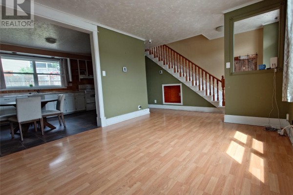 Kitchen - 8 Central Street, St  John S, NL A1C1T7 Photo 4