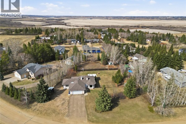 Living room - 8 Chemin Bellevue Road, Battleford, SK S0M0E0 Photo 4