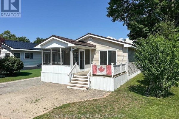 8 Cherokee Lane E, Ashfield Colborne Wawanosh, ON N7A3Y2 Photo 2