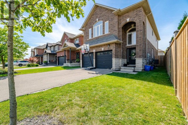 8 Colorado Boulevard, Hamilton, ON, photo 2