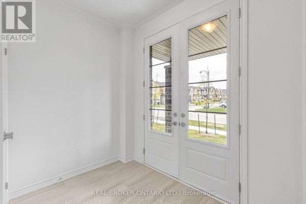 8 Daisy Street, Springwater, ON, photo 2