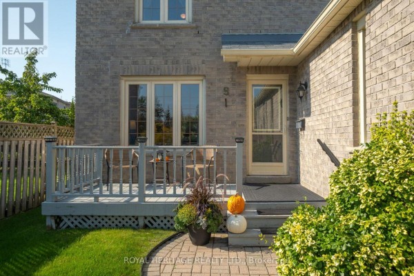 Living room - 8 Dakin Drive, Ajax, ON L1T2R7 Photo 3