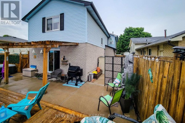 8 Dalton Gate, Hamilton, ON, photo 3