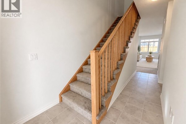 4pc Ensuite bath - 8 Elite Crescent, Caledonia, ON N3W0L1 Photo 3