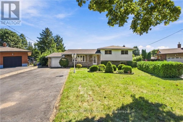 8 Empress Court, St  Catharines
